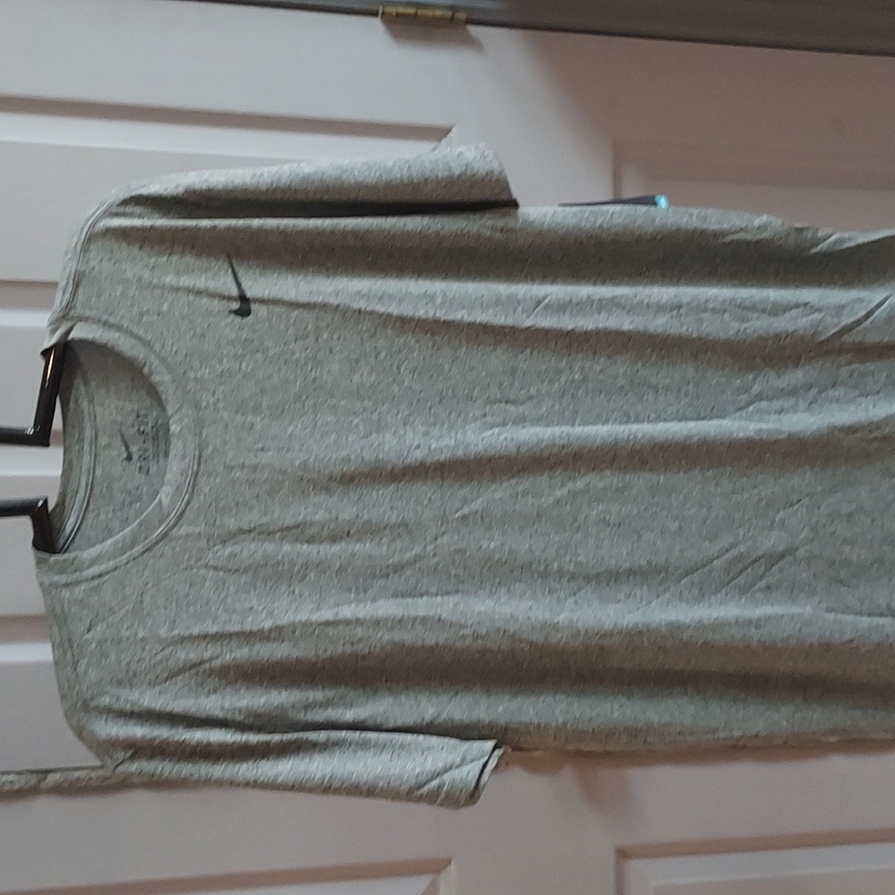 Nike drifit Heather Grey tee